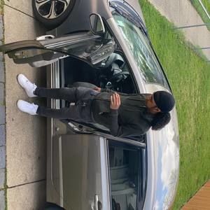 Meet your Posher, Jonathan